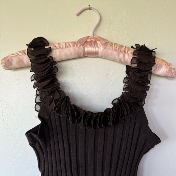 EVIE Ruffled Sequin Tank Top - Picture 3 of 5